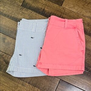 Vineyard Vines Women's Shorts - Blue Striped and Pink